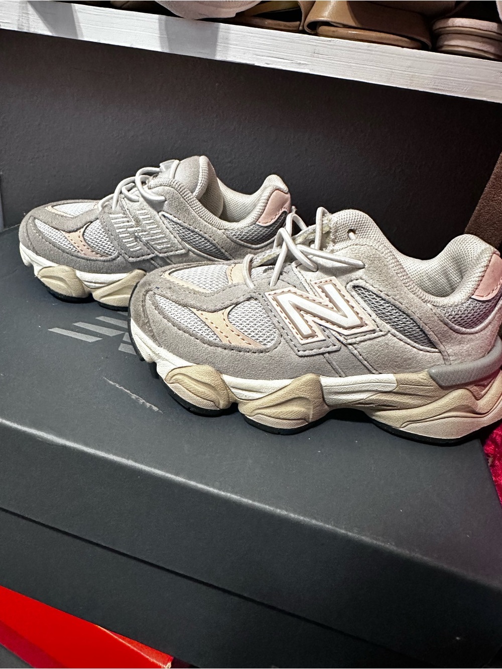 New Balance 9060 Sneakers gray and pink